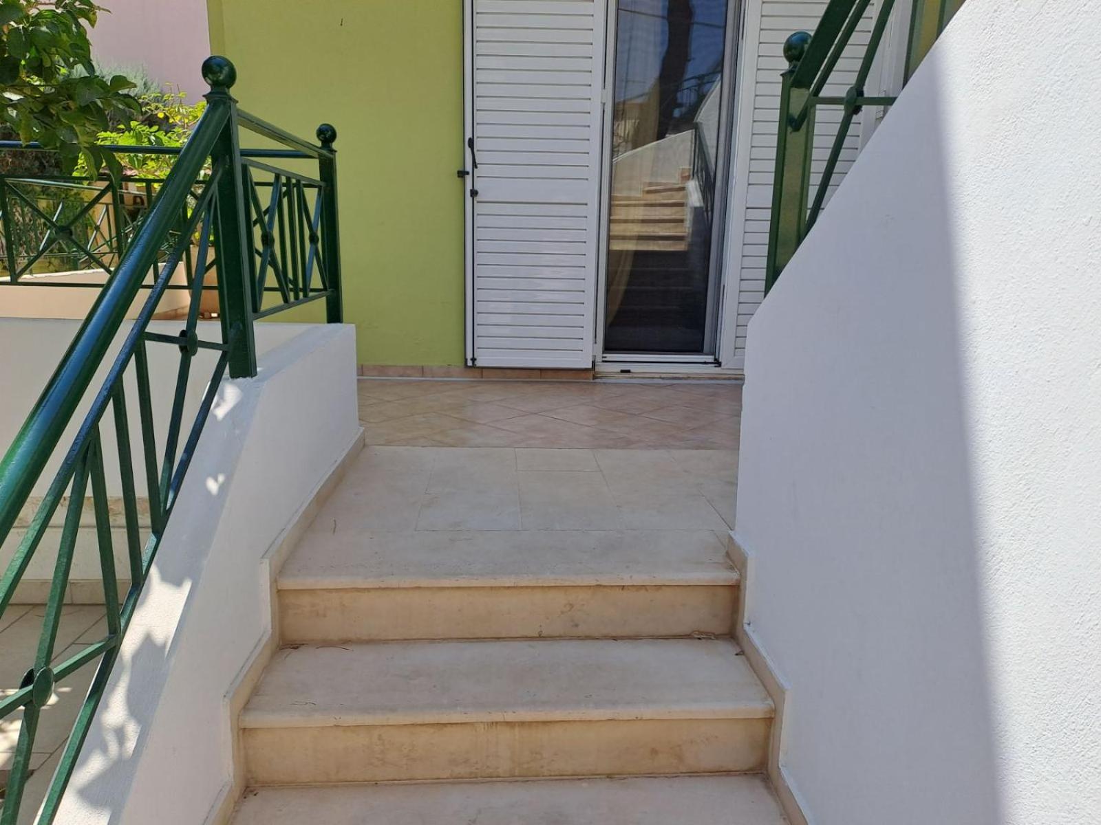 Dimitris Place Near Athens Airport Koropion Exterior photo